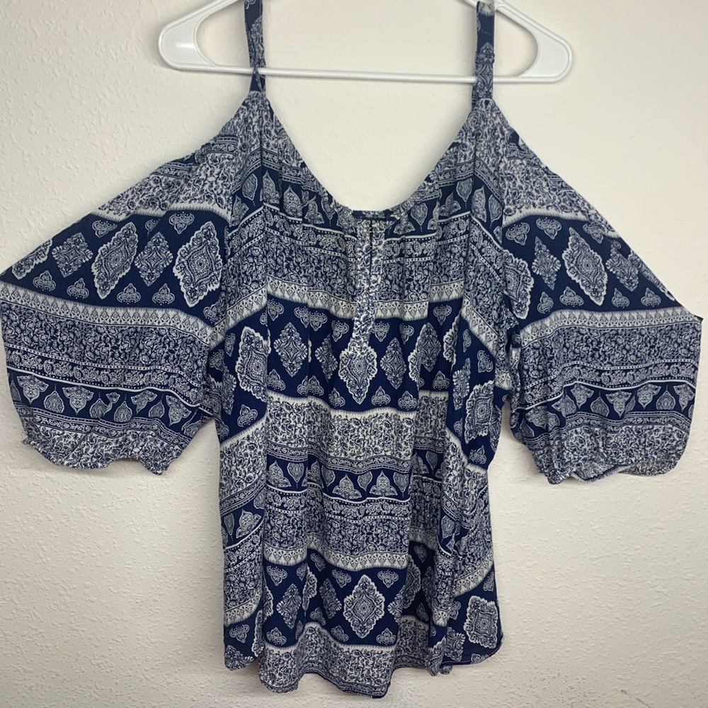 Open shoulder plus size top